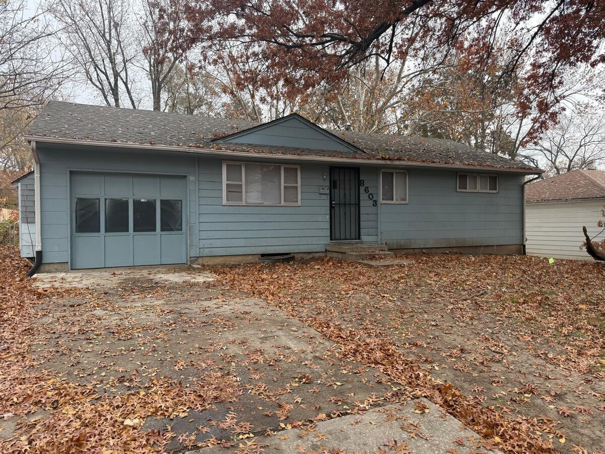 Photo - 8603 Bristol Ave