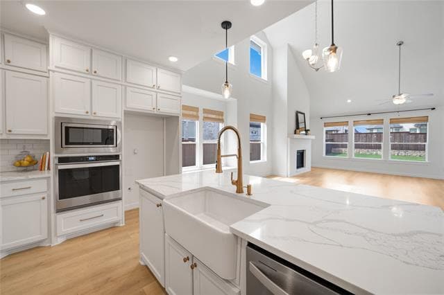 Photo - 3011 Whitby St