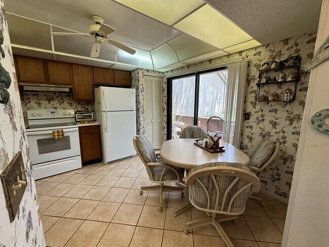 Photo - 1647 Brookhouse Ct