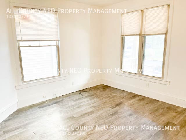 Photo - 1852 W 45th St Unit Front