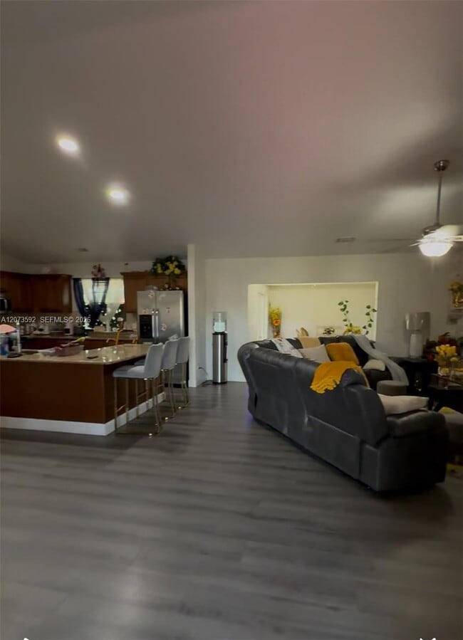 Photo - 1457 SE Ladner St