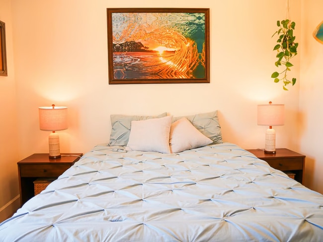 Photo - 3177 Toopal Dr Unidad The Beachy Bungalow