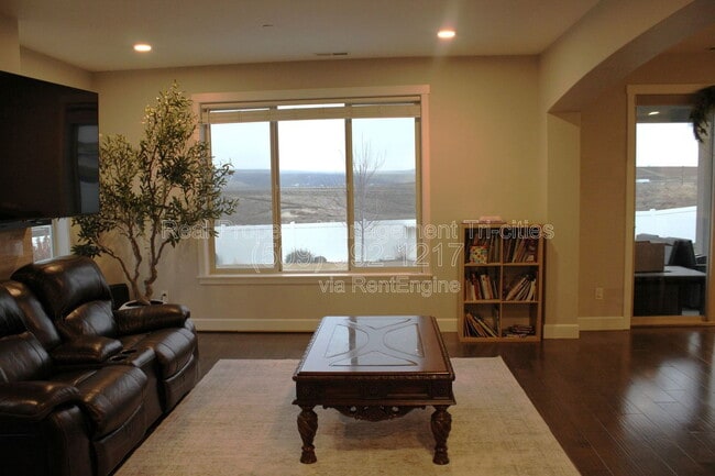 Photo - 2511 Brodie Ln