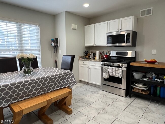 Photo - 100 Glenridge Ave