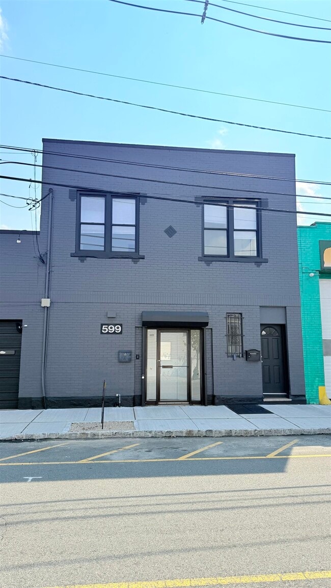 Building Photo - 599 60th St Unit 1