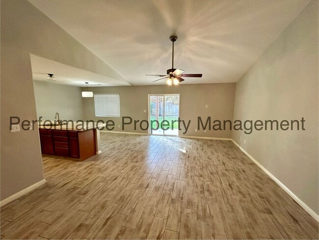 7011 Crossroads Dr