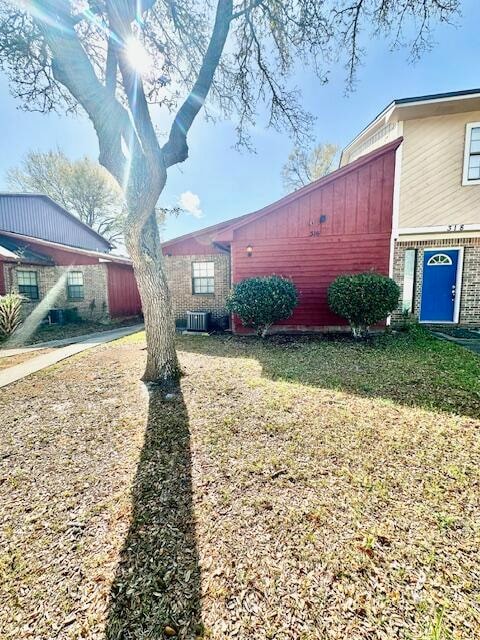 Building Photo - 316 Davenport Ct