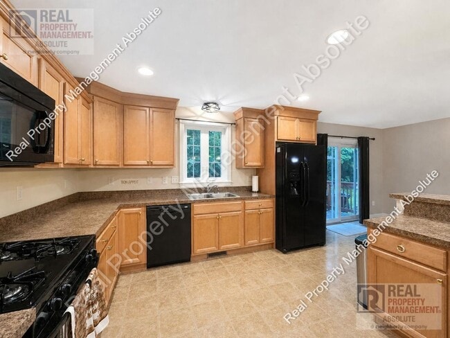 Photo - Prime Hudson Location: 3-Bed Townhouse Beside Benson’s Park