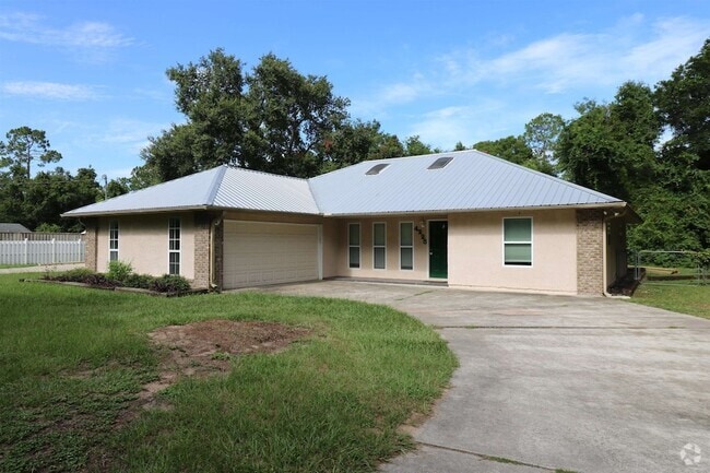Building Photo - 4225 Oak Ln Rental