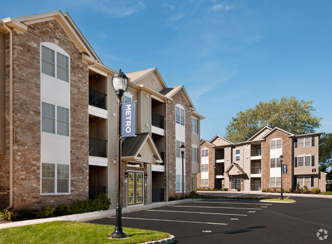 Building Photo - METRO WOODBRIDGE, LLC Rental