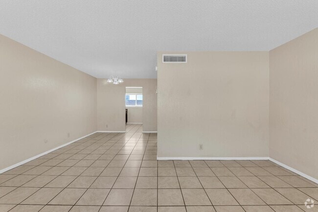 Building Photo - 3300 Hayes Ave Rental