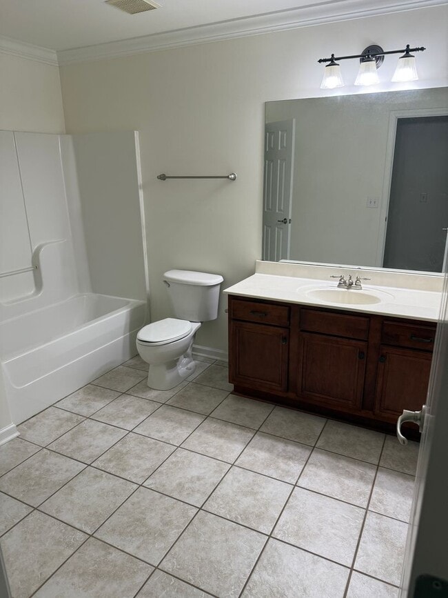 2136 Cason Ln