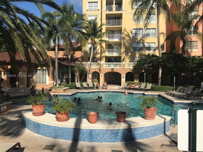 Building Photo - 19801 E Country Club Dr Unit 4-603