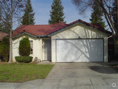 Building Photo - Attractive Home