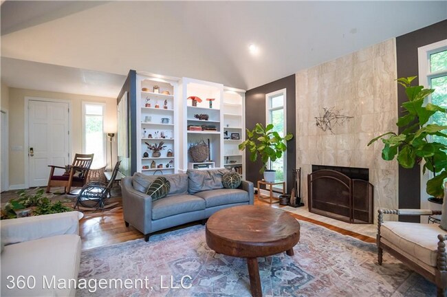 Photo - 4 br, 3.5 bath House - 684 Highland Road