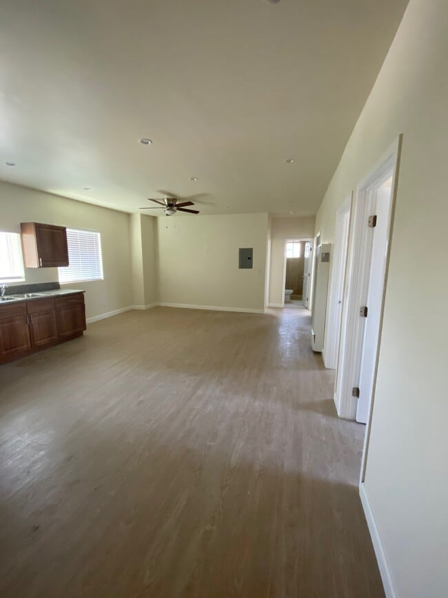 Photo - 2508 Naomi Ave Unit 2508 Naomi 3