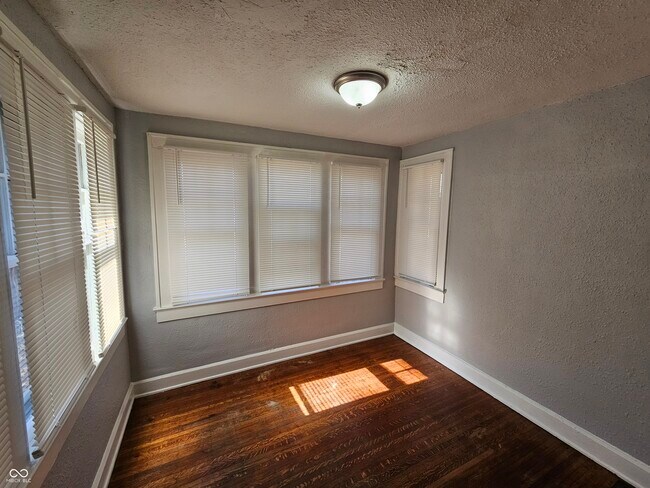 Photo - 3537 N Capitol Ave