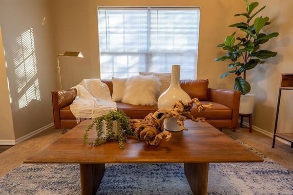 Photo - Hamilton Crossing Apartments