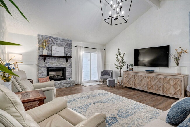 Building Photo - 4094 S Eaton Ave