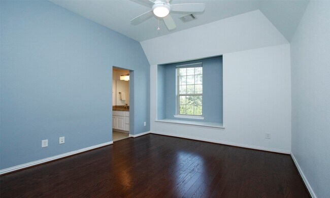 Photo - 39 Paloma Bend Pl