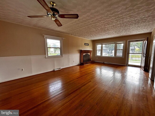 Photo - 119 Cardinal Ln