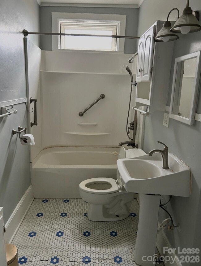 Photo - 412 E Horah St