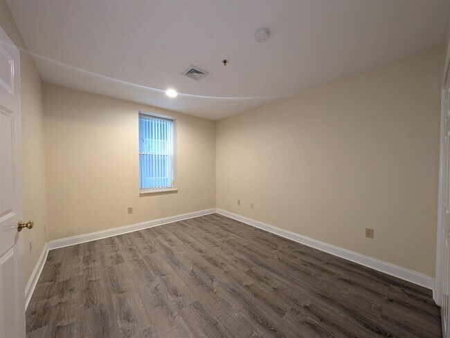 Photo - 17 Pearl St Unit 7