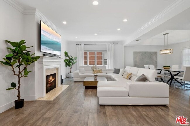 Photo - 405 N Palm Dr Unidad 203