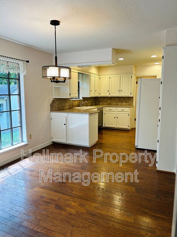 Photo - 3412 Smoky Hollow Rd