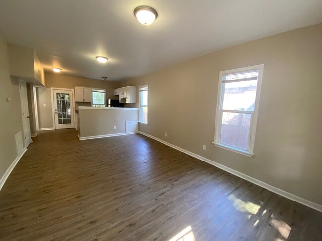 Photo - Fully Renovated 4-Bedroom Home – Move-In R...