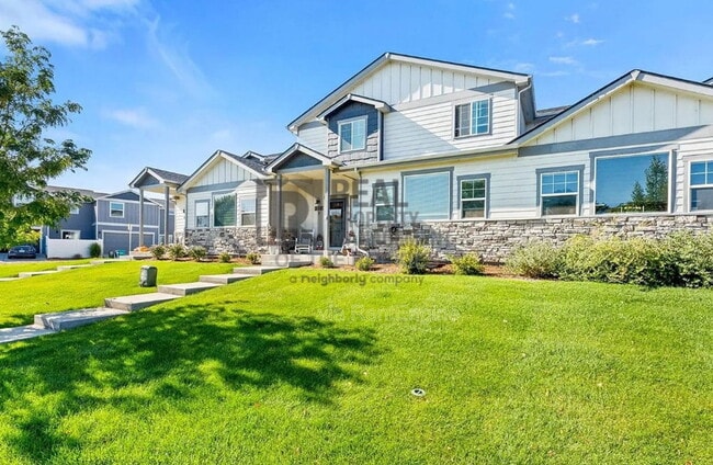 Building Photo - 218 E Chestnut St