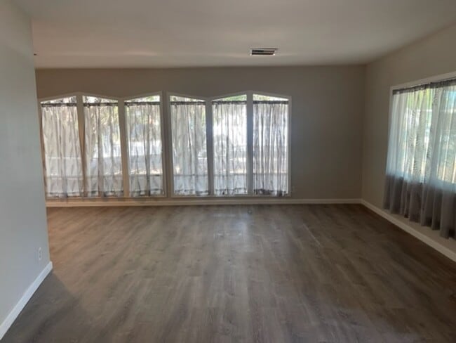 Photo - 2675 Sunset Dr
