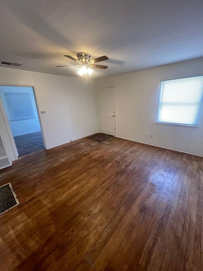 Photo - 407 Lincoln Ave Unit A