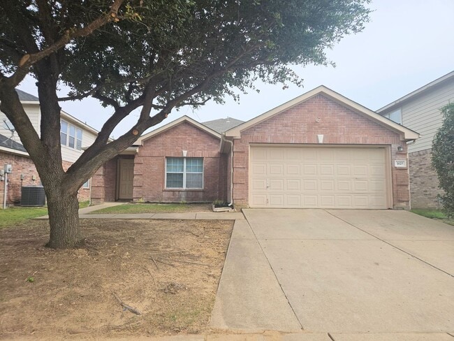 Building Photo - Nice Home in Mansfield ISD