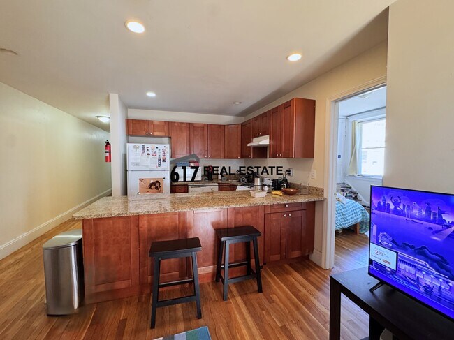 62 Egmont St Unit 6