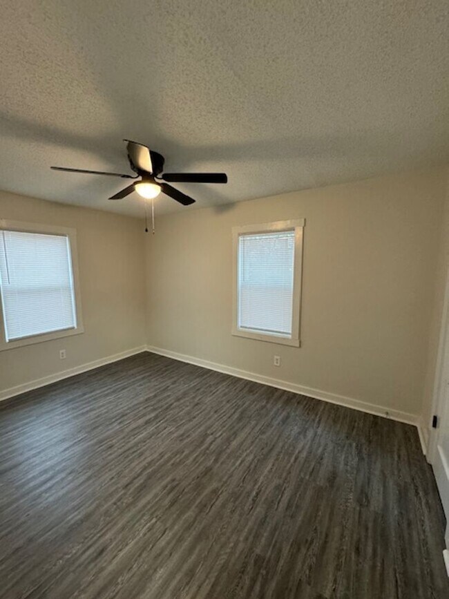 Newly Renovated Home In Berclair Rental House Rental in Memphis, TN