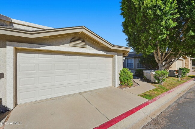 Photo - 18002 N 12th St