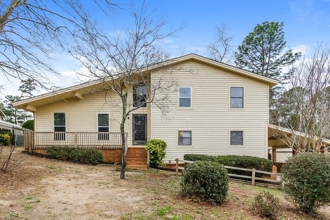 Building Photo - Beautiful 4 Bedroom Home in Martinez, GA