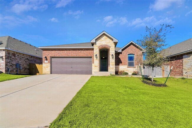 Photo - 205 Scenic Hills Cir