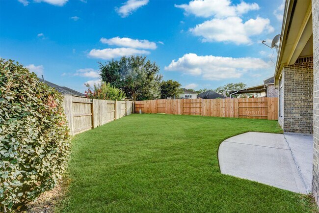 Photo - 5426 Linden Rose Ln