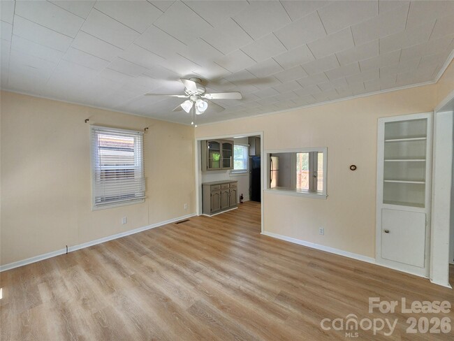 Photo - 135 Oak Grove Rd