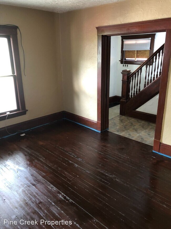 Photo - 3 br, 1 bath House - 17101 Grovewood Ave.