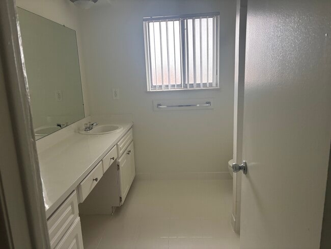Rivercrest Apartments