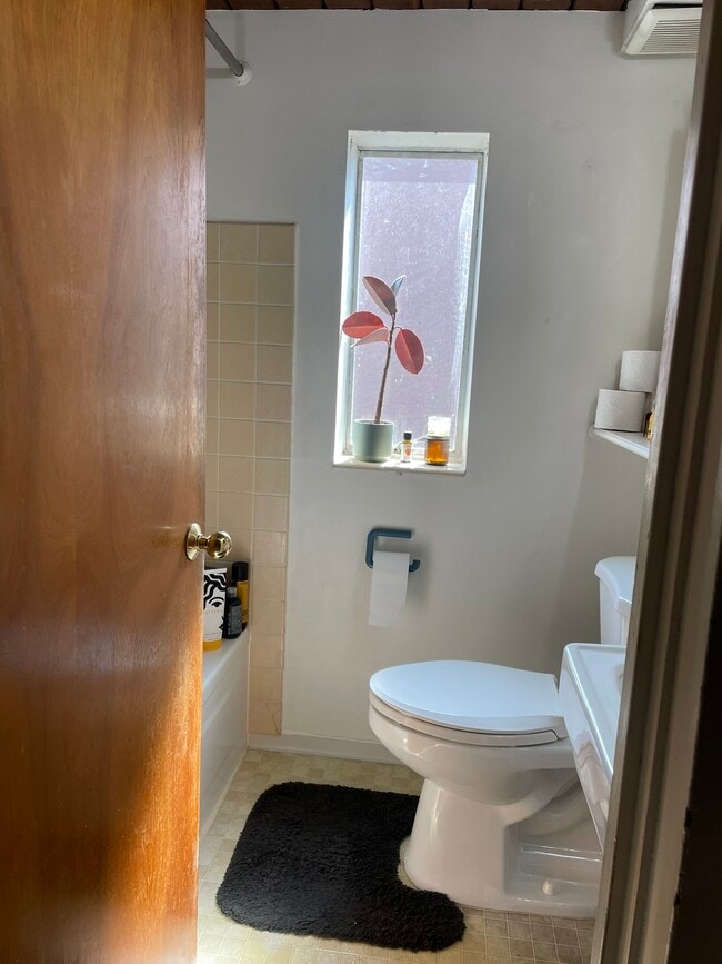 Photo - 3246 NE 85th St Unit #1