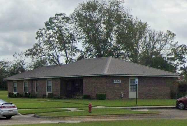 Photo - 626 N State Hwy 103