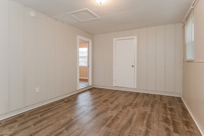 Photo - 304 Citizen St