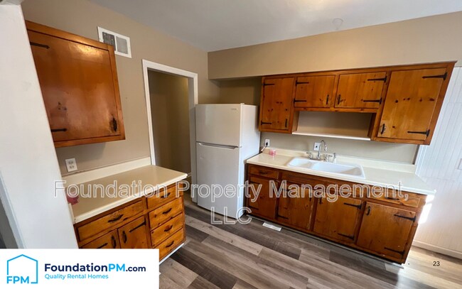 Photo - 1624 Mary Dr