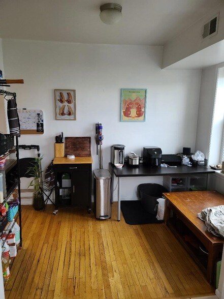 Photo - 2241 N Central Park Avenue Unit 3 Unit 3