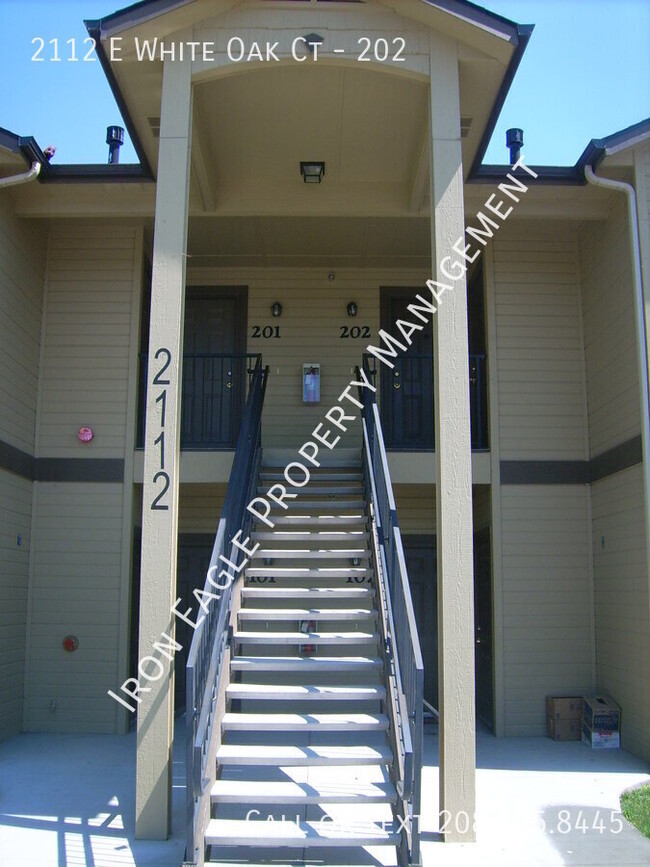 Photo - 2112 E White Oak Ct Apartment Unit 202