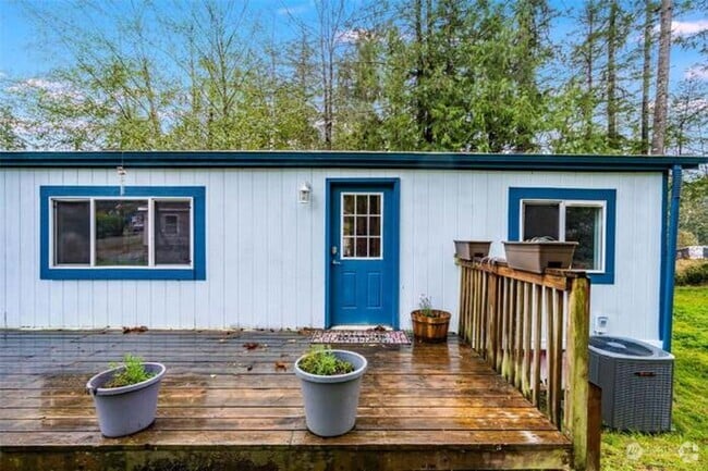 Building Photo - 3 bedroom in Timberlakes Rental